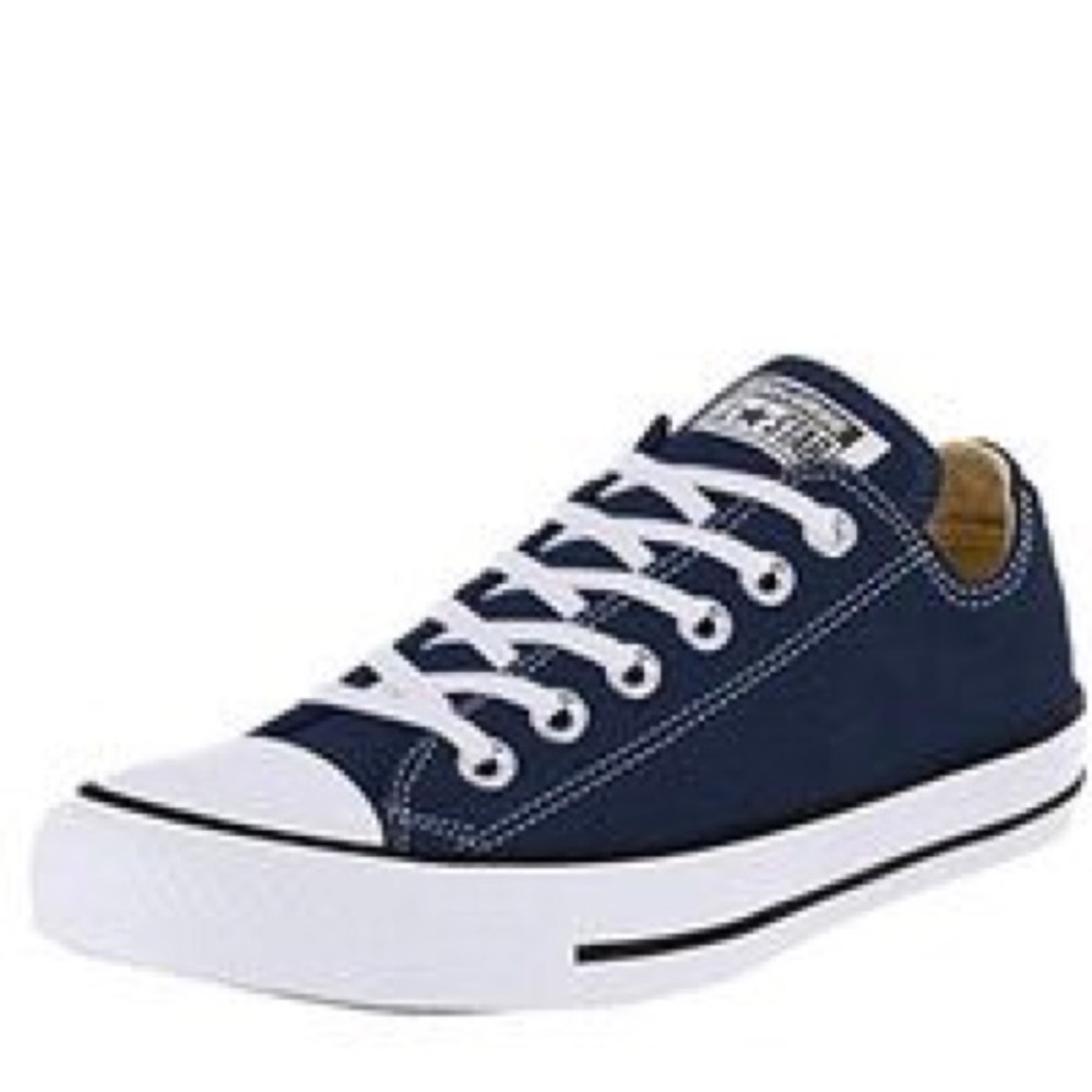 Women’s 8.5 Converse Chuck Taylor All Star Low